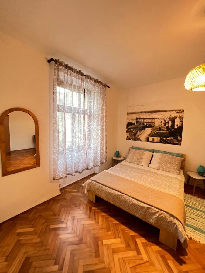 Colorita Studio Pula Exterior photo